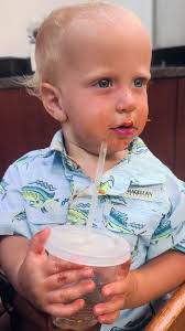 When you have three older sisters and you can’t decide if you like them or  not 😂💙 #siblings #wild #love #beach