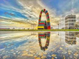 Fmillevoy Symbole D Une Economie Industrialo Portuaire Qui A Forge L Histoire Et L Identite Du Havre L œuvre De Vincent Ganivet Voit Le Havre Instagram Havre