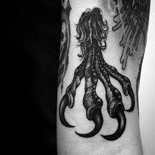 Merchandise for the tattoo shop tooth and talon, ancoats, manchester. 50 Talon Tattoo Designs Fur Manner Claw Ink Ideen Mann Stil Tattoo Tattoos Krallen Tattoo Hand Tattoos