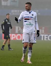 4 during the next season škriniar played a key role for marco giampaolo's blucerchiati, finishing the campaign as the youngest defender to have made at least 35. Milan Skriniar Of Sampdoria In 2016 Football Milan Sports