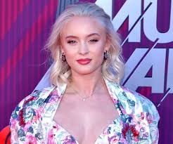Larsson signed with the record label ten. Zara Maria Larsson Biography Facts Childhood Family Achievements Of Swedish Singer Songwriter