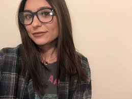 Meet Jordan Beardsley, Youth Library Assistant at the Waterloo Public  Library. “One of my favorite parts of my job is that I provide story time  in American Sign Language