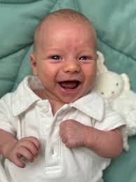 Elissa Porter's Instagram, Twitter & Facebook