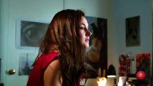 Shailene Woodley video - UPSKIRT.TV