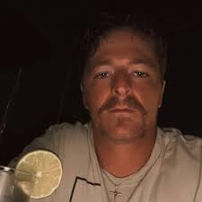 🔪🩸Rumor has it 'SCREAM 8' is already in the works, but honestly? I can't  muster any excitement until I see what new take 'SCREAM 7' brings to the  table. Let's not put