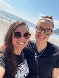 EMILY TOPPING (@emilyetopping) • Instagram photos and videos