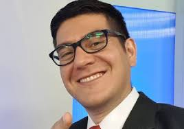 El periodista Jorge Riveros volvió del feriado con una desbordante energía 