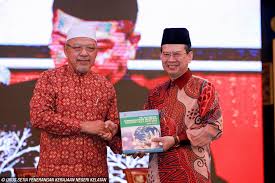 A súčasný menteri besar z kelantanu je ahmad yaakob, ktorý. Kerajaan Negeri Kelantan Sedia Ke Lautan Hijau Berita Parti Islam Se Malaysia Pas