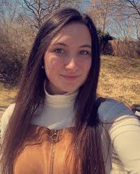 Emily Chapman (@emily.grayceee) · Instagram 照片和视频