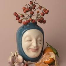 VISOVASO FLY FRIEND handmade ceramic vase and is made to order