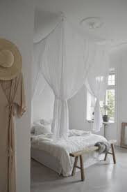 Pin By Tuba Eski On Vintage Home Bedroom Bedroom Design Small Bedroom