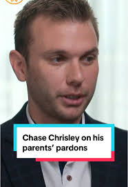 Chase Chrisley, the son of former reality TV stars Todd and Julie Chrisley,  who were pardoned by President Trump this week, told @Entertainment Tonight  about the moment his parents saw each other for ...