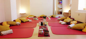 Prinzipiell kann schon sehr früh mit einem geburtsvorbereitungskurs begonnen werden. Geburtsvorbereitung Ab Dem 2 Kind Hebammen Mittendrin In Berlin