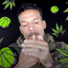 Martin Weed's Instagram, Twitter & Facebook