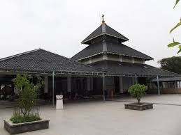 25 Inspirasi Desain Rumah Adat Jawa Tengah Klasik Dan Modern