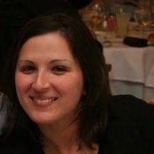 Mindy Reilly's Instagram, Twitter & Facebook