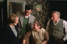 Vera Drake Pic2 1024x677 Jpg 1024 677 Vera Drake Imelda Staunton Phil