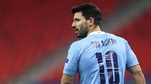 Get the latest man city news, injury updates, fixtures, player signings, match highlights & much more! Napadayushij Manchester Siti Aguero Pozhalovalsya Treneru Chto Odnoklubniki Emu Pasuyut Video Eurosport