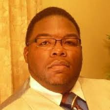 Robert Wyand's Instagram, Twitter & Facebook