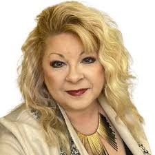 Andrea Davis CRE (@cre_davis)