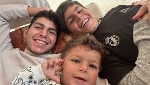 Fundraiser by Elizabeth Claydon : Help Ahmad Awad's Family Escape the  Genocide in Gaza