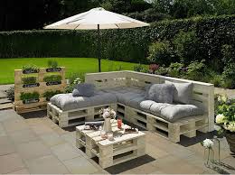 Gartenmobel Alles Paletti Hier Geht S Zur Anleitung Https Www Toom Baumarkt De Selbermachen Kreativwerkstatt Detai Diy Gartenmobel Aussenmobel Selber Bauen