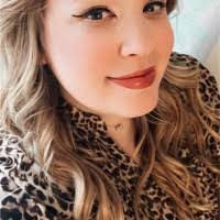 Amber Bonnell's Instagram, Twitter & Facebook