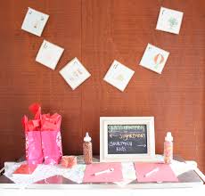 Baby Shower Game Guess How Many Sugar Babies And Sour Patch Kids Winners Get A Little Gift Baby Shower Fun Baby Shower Baby Shower Games