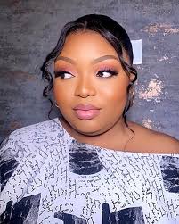 Sese Mavis Tyona (@seyonasignature) • Photos et vidéos Instagram