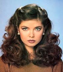 70s Hairstyle In 2020 70s Hair 1970s Hairstyles Vintage Hairstyles