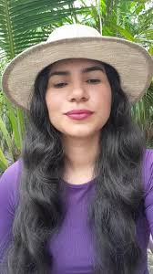 Klau Tenorio Locutora