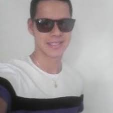 Stream Bryan Moreno music