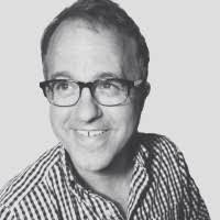 Lloyd Paxton's Instagram, Twitter & Facebook