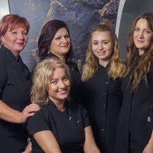 Nonton film beauty salon special service 4 yang di rilis tahun 2020, film asik ini sangat cocok di tonton dengan pasangan kamu. Lilis Beauty Salon Startseite Facebook