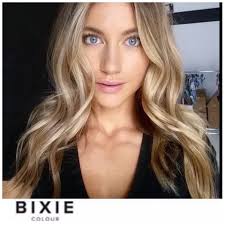Daytime vet laura wright (carly, general hospital; Balayage Freehand Painting Creamy Beige Tones Babylights Aussie Model Cassie Mathews Hair Highlights Hair Inspiration Color Hair