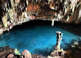 Get to komodo national park, the tourists might have to labuan bajo port before finally heading other islands around komodo national park. Mengintip Goa Favorit Di Labuan Bajo Goa Batu Cermin Indonesia Traveler
