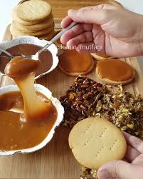 15k likes 235 comments merve unal pacikanin mutfagi on instagram hayirli geceler cok guzel pratik bir yemek tarifleri kurabi ye ci kolatali kurabi ye