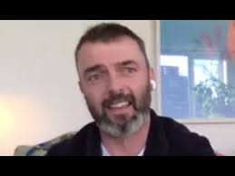 Glen Pratt ('Barbie' visual effects supervisor) combined digital, practical  to create 'toy language'