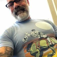 James Cater (@JamesCa70025713)