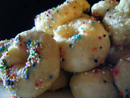 Bottoms will be lightly browned, but tops should still be white. Alton Browns Italian Christmas Cookies Alton Brown S Chewy Cookies Recipe Cookie Recipes 1 Pouch 1 Lb 1 15 Oz Betty Crocker Sugar Cookie Mix Coretanku
