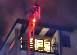 Notizie di bergamo e approfondimenti di cronaca, politica, economia e sport. Incendio Nella Notte In Una Palazzina Di Via Paglia A Bergamo Bergamonews