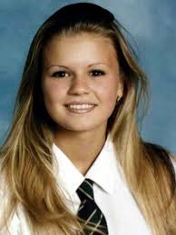 Jun 10, 2021 · kerry shot to fame in 1999, as 1/3 of pop band atomic kitten. Kerry Katona Atomic Kitten High Fashion Street Style Beautiful Women