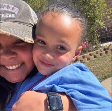 What are some free or affordable homeschooling resources and curriculum  options?