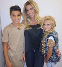 During her successful career, she has also been in and out of the surgeon's office. The Shock Of Katie Price And Peter Andre As The Song Of Princess Stars Her Fr24 News English