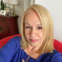 Julia Malave's Instagram, Twitter & Facebook