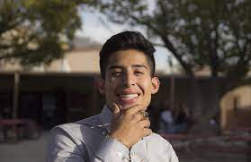 They pay is minimum wage and it does not go any higher than that. How Much Does A Hollister Brand Ambassador Make