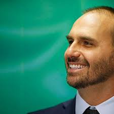 Veja o que pensa Eduardo Bolsonaro, terceiro deputado federal mais votado  em SP