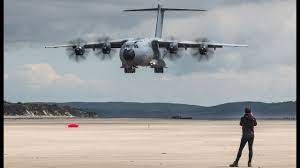 However, this isn't the first time an a400m airlifter has been involved in a bird strike. Impressive Video Shows Raf A400m Atlas Performing Spectacular Beach Landing The Aviation Geek Club