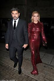 Richard sipe (voix uniquement, non crédité) 2015 : Katherine Jenkins Dazzles Alongside Dapper Husband Andrew Levitas To Attend The Attitude Awards Daily Mail Online