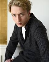 Benjamin Hauser • Comédien •